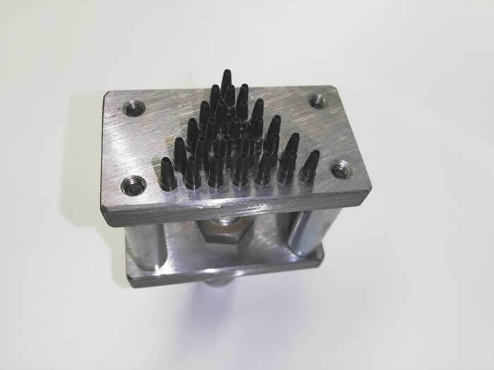 エキセン・パンチング