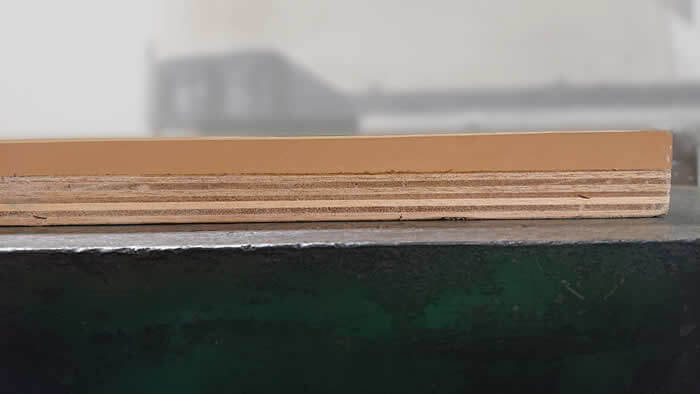 合成板（断面）