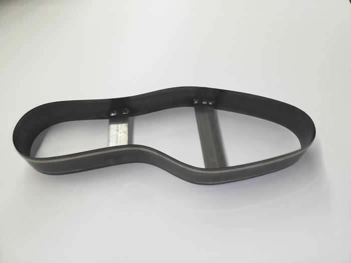 スウェーデン鋼抜き型