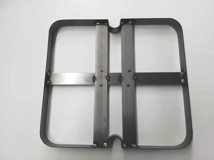 スウェーデン鋼抜き型